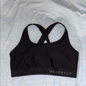 Black sports bra
